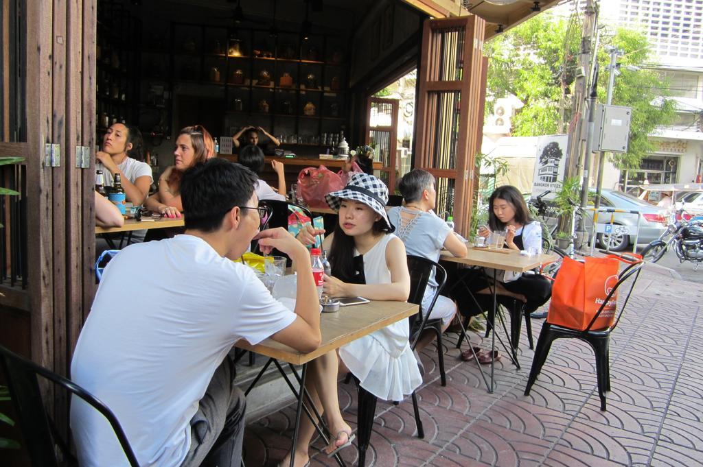 Bangkok Story Hostel Екстериор снимка