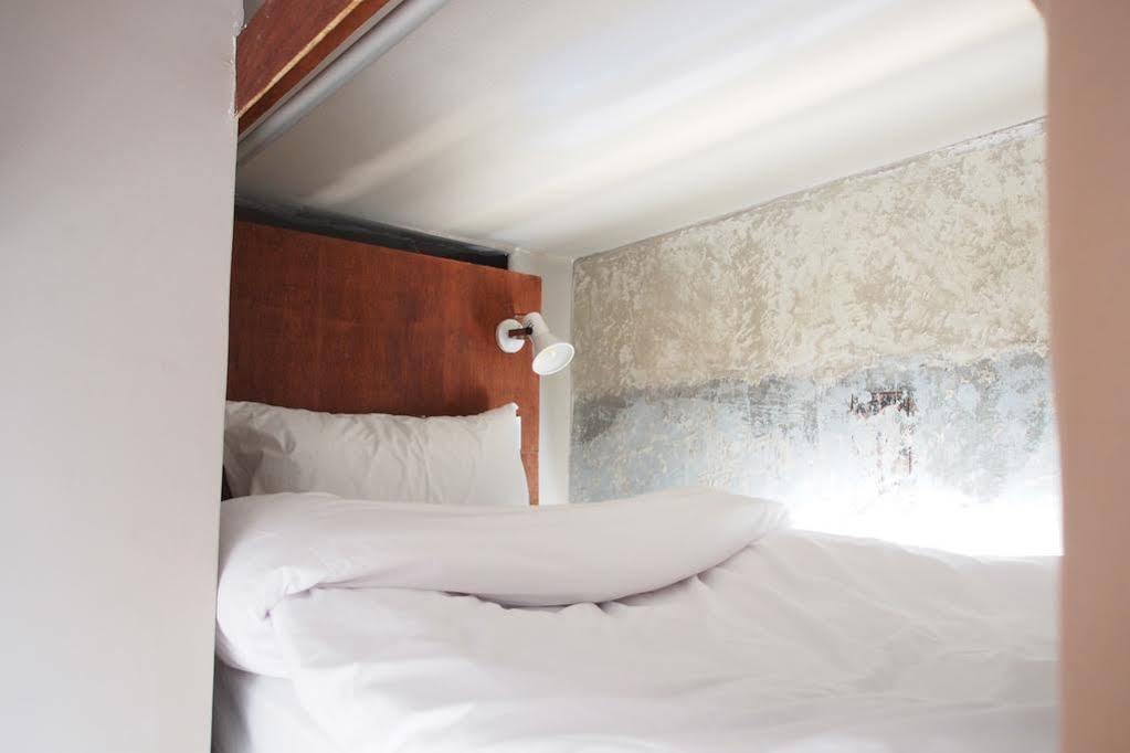 Bangkok Story Hostel Екстериор снимка